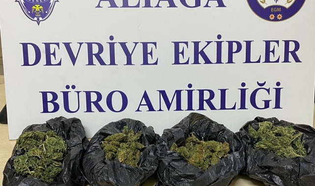 İzmir'de durdurulan bir araçtan uyuşturucu çıktı