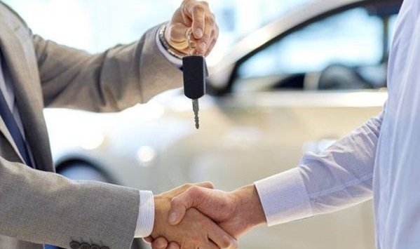 İkinci el otomobil satışında emsal karar Kapora alıp aracı satmayan nitelikli dolandırıcı sayılacak
