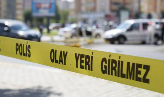İzmir'de işten çıkarılmayla tehdit eden kişiyi sokak ortasında öldürdü