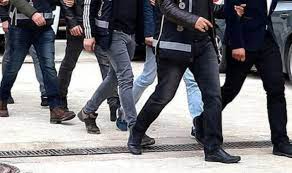 İzmir'de silah ticareti operasyonu: 11 gözaltı kararı