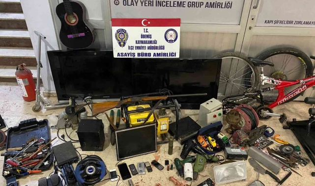 İzmir'de hırsız, evi elektronik mağazaya çevirmiş