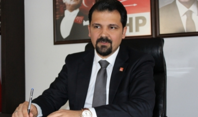 CHP Konak İlçe Başkanı Çağrı Gruşçu istifa etti