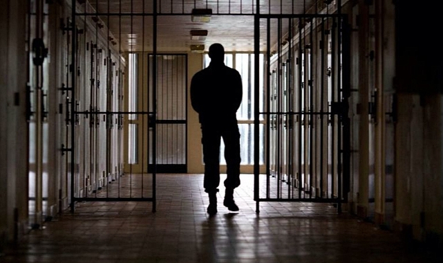 Covid izinli 80 bin mahkum hapishaneye geri dönüyor