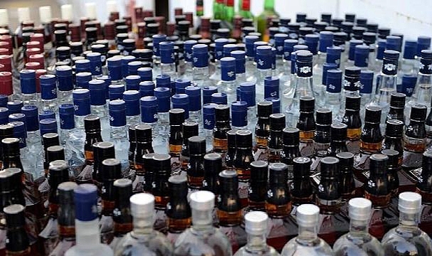 İzmir'de 8 ilçeye etil alkol operasyonu