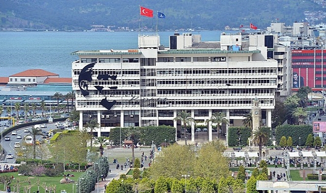 Kadıköy'de yürütülen operasyon İzmir'e de ulaştı