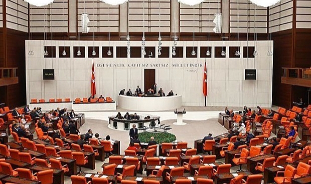 İzmir'deki koku problemi Meclis gündeminde yer aldı