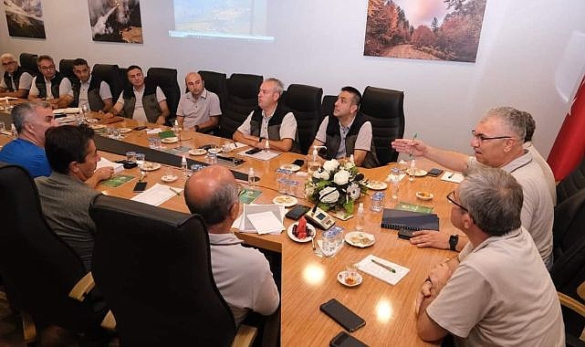İzmir'de ekipler toplantıda buluştu