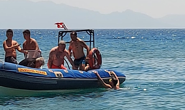 İzmir'de serinlemek için denize giren genç kadın boğuldu 