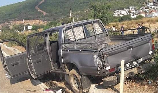 Seferihisar'da Orman İşletme Müdürlüğü aracı kaza yaptı