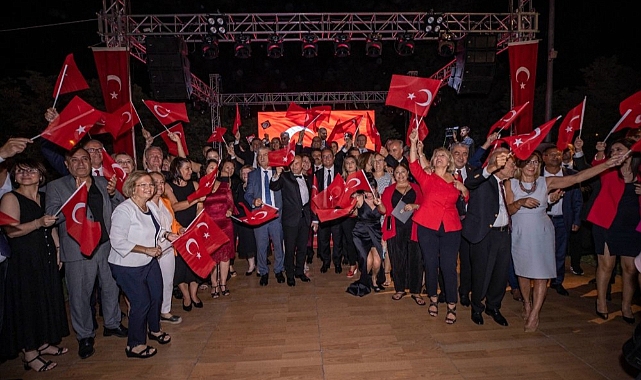 Tunç Soyer: Soyer: “İzmir demokrasi ve barışın yüzüdür”