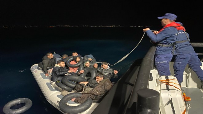 Lastik botta 39 düzensiz göçmen yakalandı