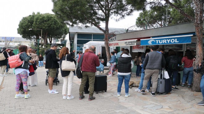 Yunan adalarına akın: İzmir'de kapıda vize kuyruğu!