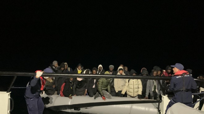 İzmir’de onlarca göçmen kurtarıldı!