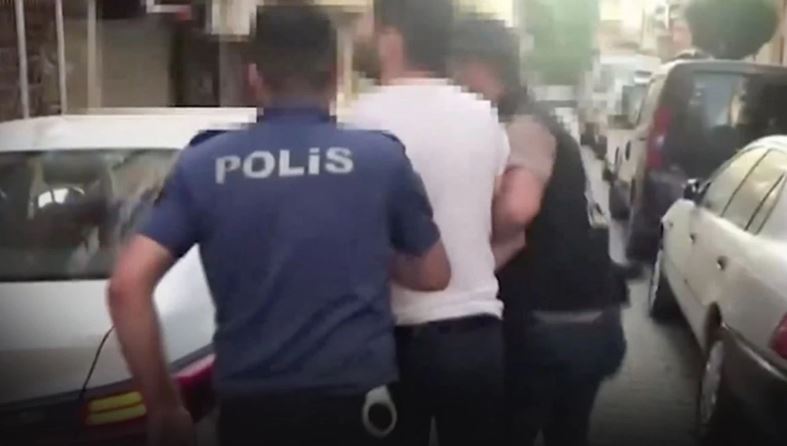 İzmir'de dolandırıcılara 'Sibergöz' darbesi... 107 şüpheli yakalandı
