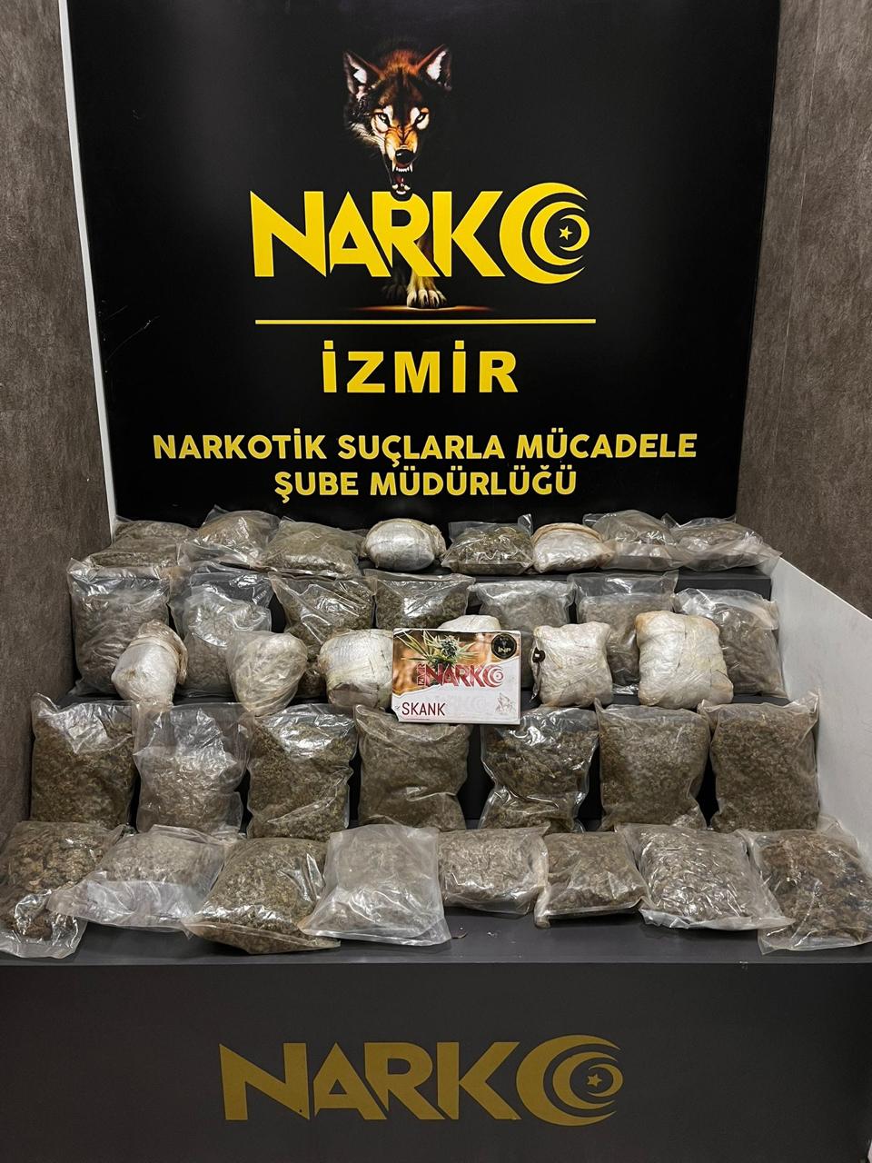 İzmir Emniyeti'nden narkotik operasyonu