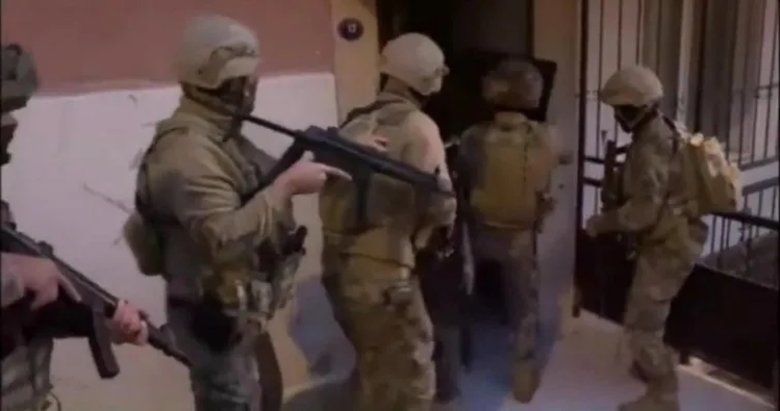 İzmir'de terör örgütü PKK propagandası yapanlara operasyon: 4 gözaltı