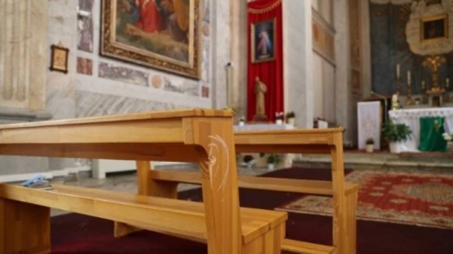 Kilise saldırısıyla bağlantılı 17 DAEŞ'li yakalandı