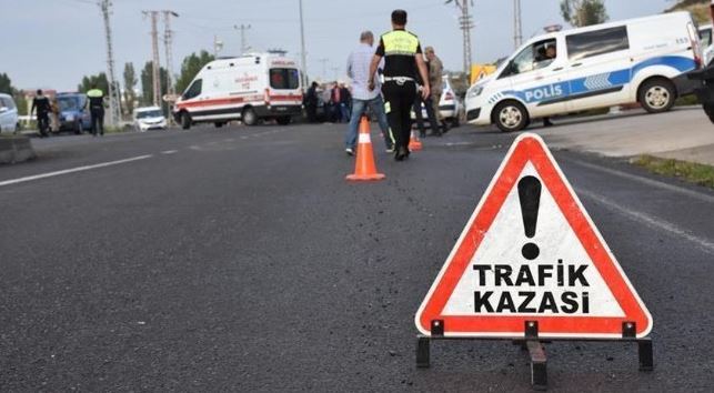 İzmir'de korkunç kaza: 2 kişi yaşamını yitirdi